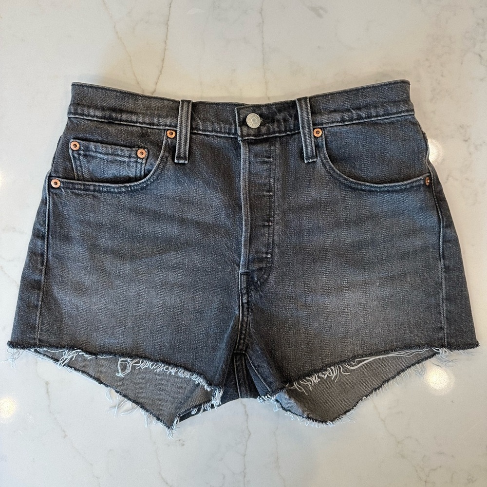 Levi 501 black shorts